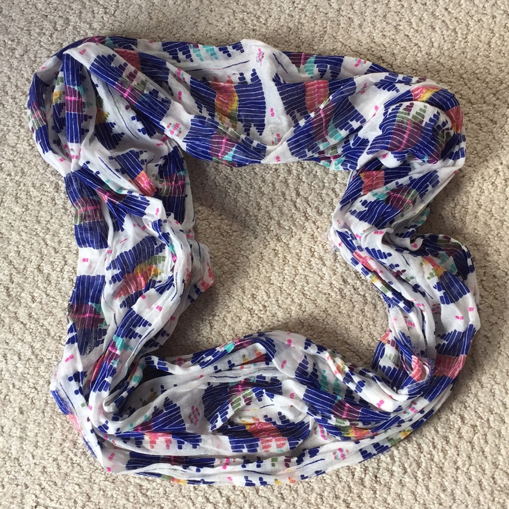 Infinity scarf